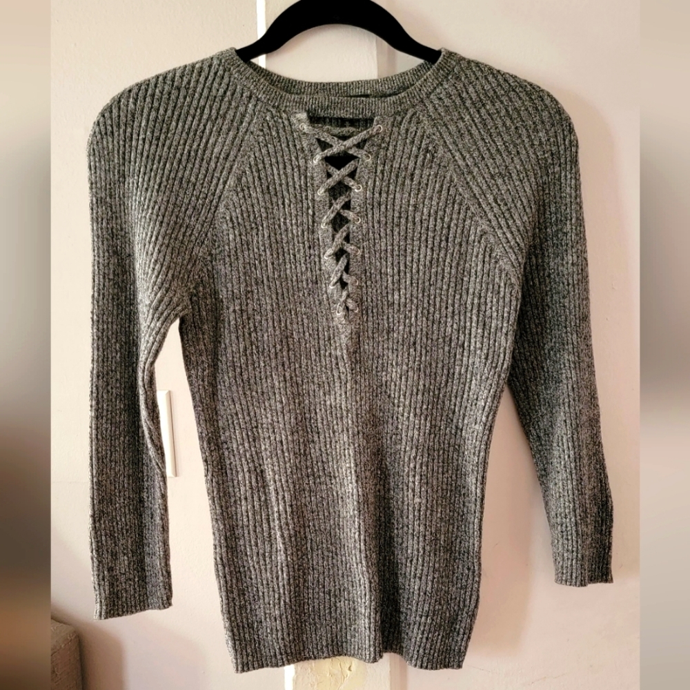 Ribbed top w/ lace -up neckline